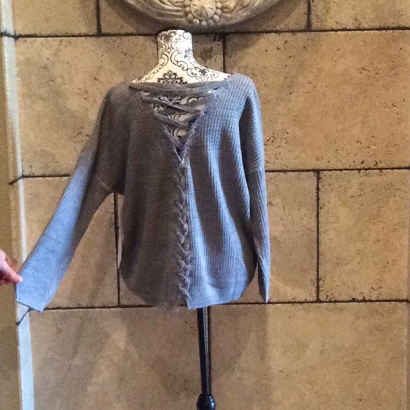 Oversized sweater with long sleeves - Picture 4 of 8